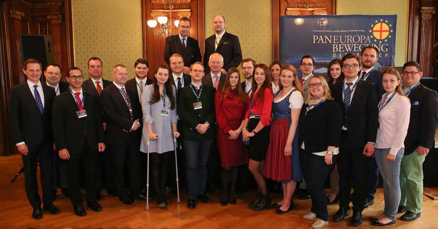 Gruppenbild Paneu-Jugend am Otto von Habsburg Symposium